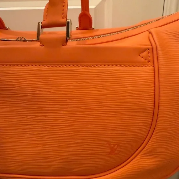Very rare limited edition, Louis Vuitton orange epi leather yoga set - Picture 2 of 9